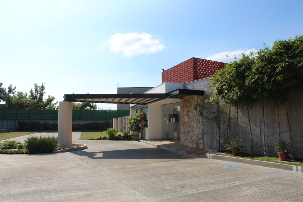 ENTRTADA CASA CLUB. IMG_9958